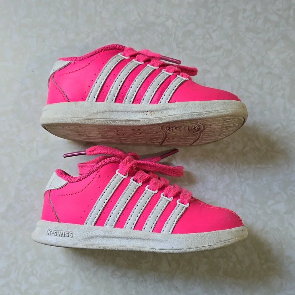 K-Swiss Classic Low‎ Sneakers, Sz 6
